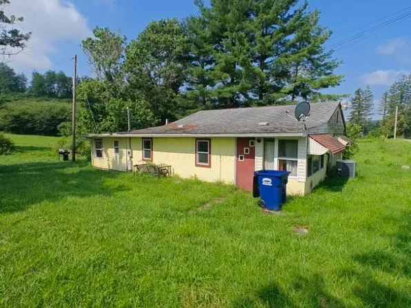 10646 Watson Rd SE, Newark, OH 43056