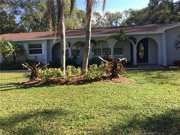 3rd image of 7209 Flowerfield Dr