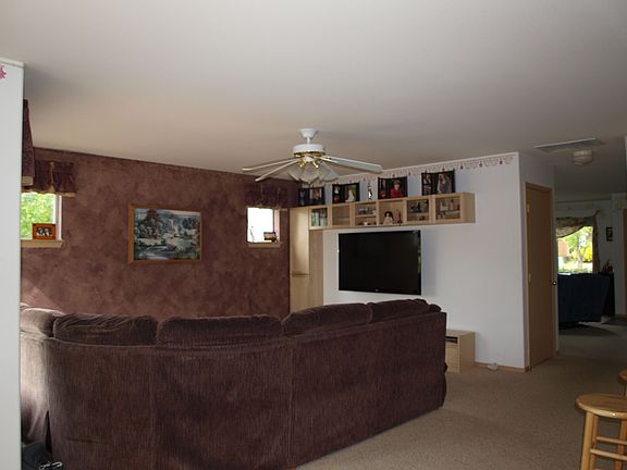 4th image of 9181 226th Pl NE