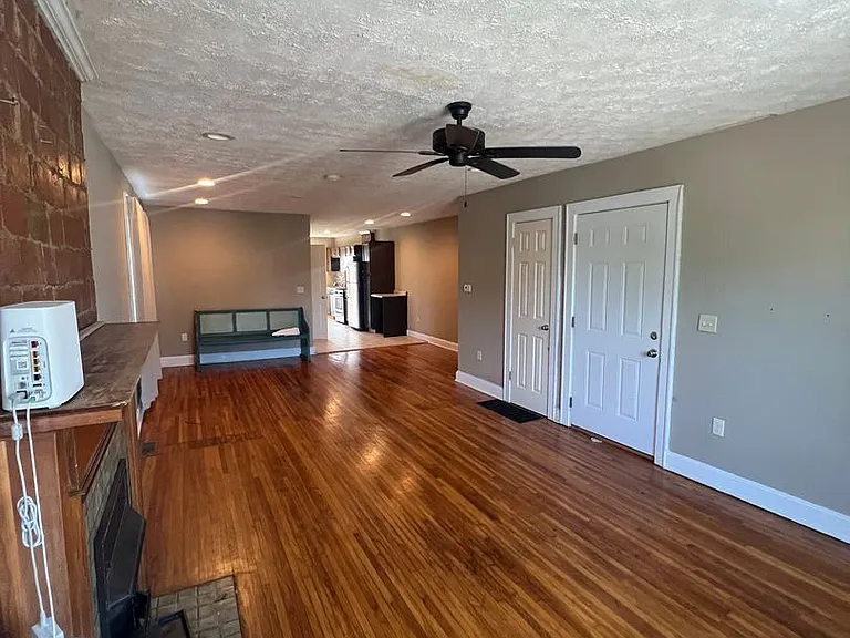 2536 Adams Ave — Photo 8