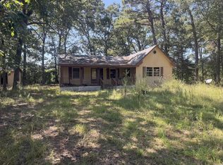 136 County Road 2201, Hooks, TX 75561