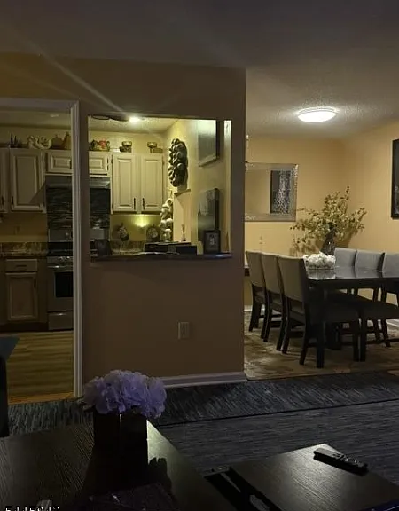 131 Irving Pl — Photo 7