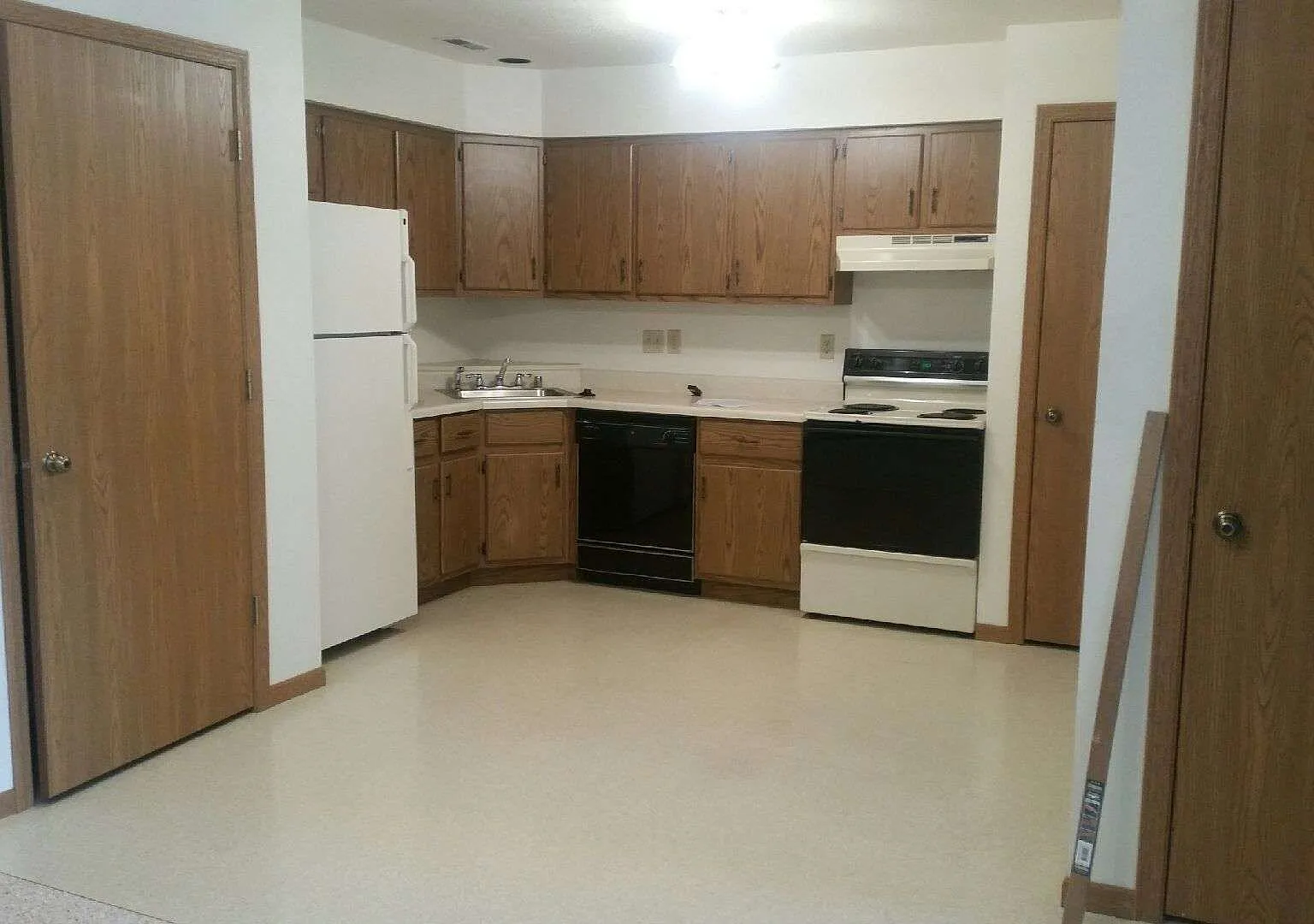 Castle Rock 375 BLDG — Photo 1