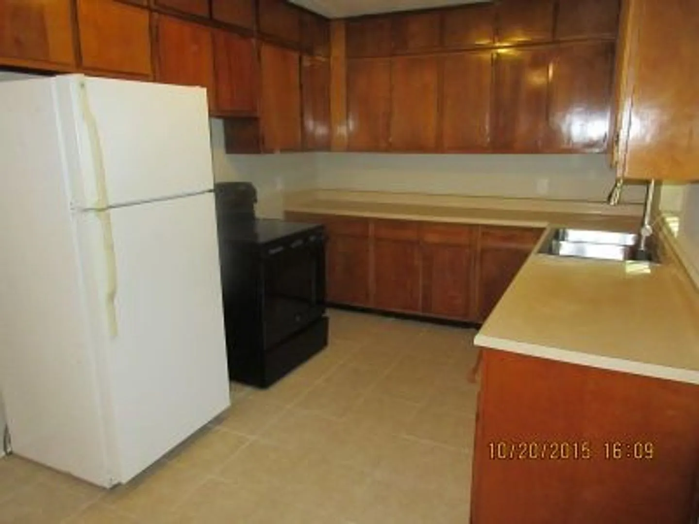 832 Arkansas St - Large Backyard — Photo 4