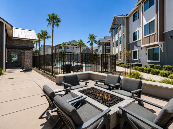 Gateway Station, 3600 W Grant Line Rd #625, Tracy, CA 95304