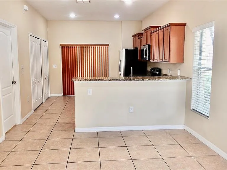 8548 Gablebend Way — Photo 13