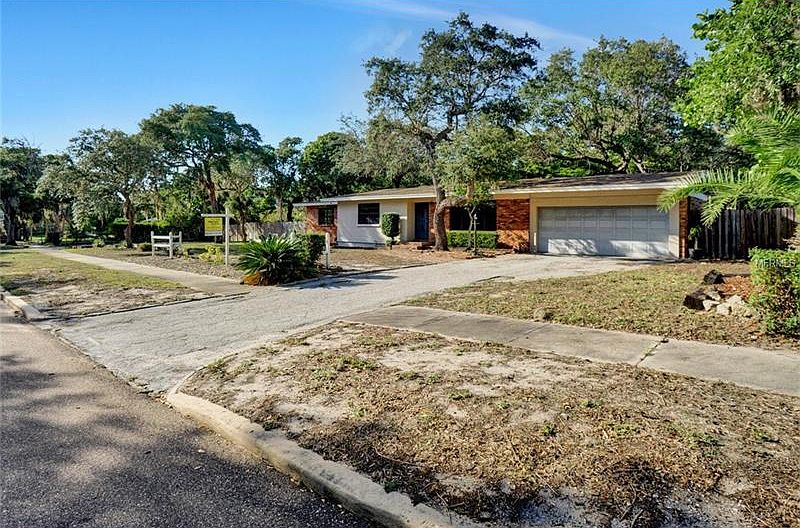 1st image of 715 Lake Maggiore Blvd S