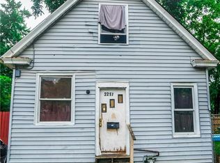 2217 15th St, Niagara Falls, NY 14305