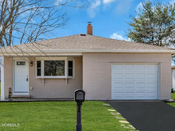851 Jamaica Boulevard, Toms River, NJ 08757