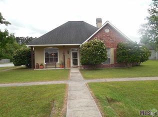 32888 Fox Run Dr, Walker, LA 70785