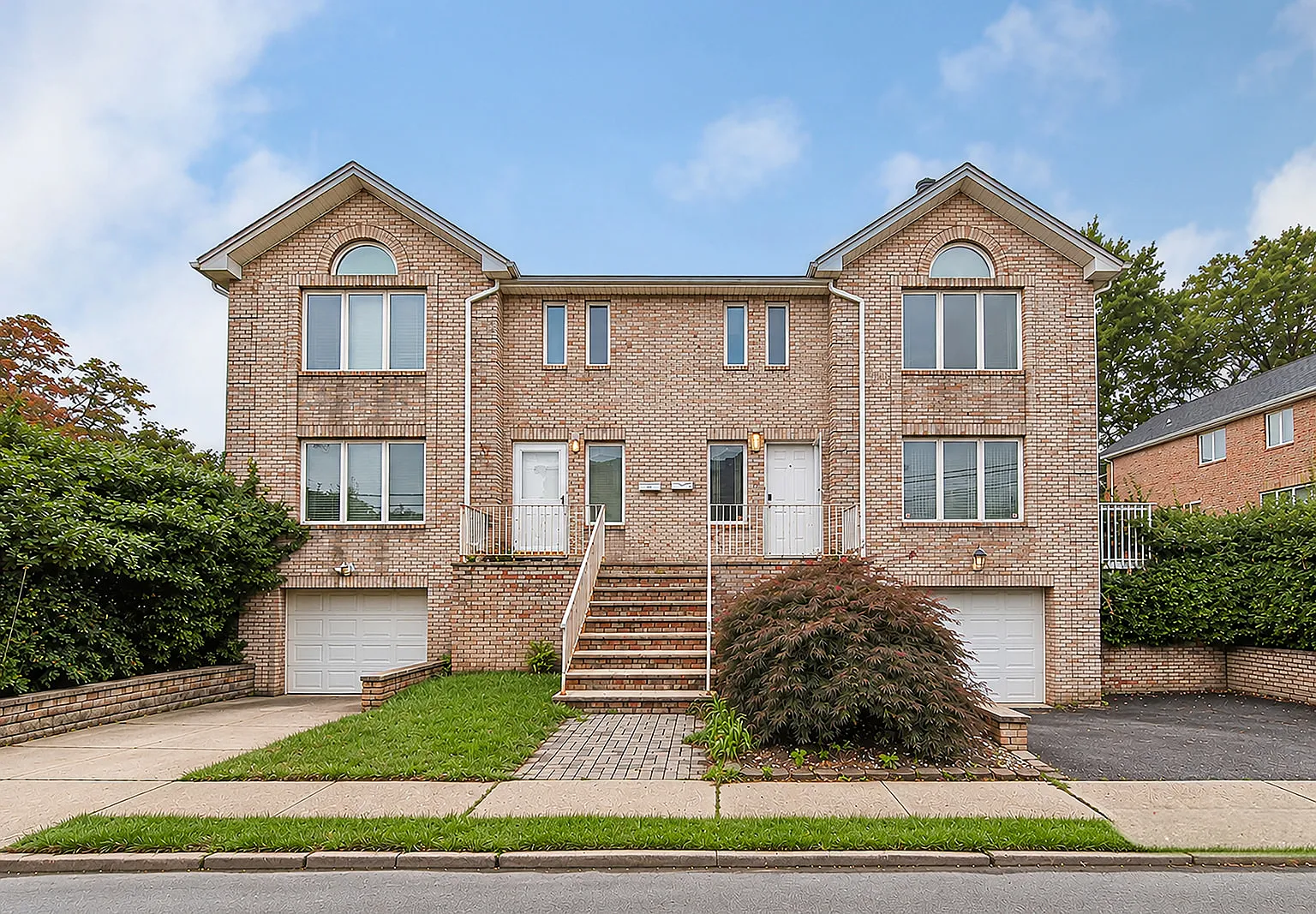 3 bed, 3.5 bath, 1440 sqft, $4,500 — Photo 1