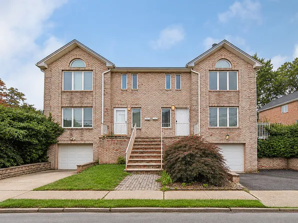 26B E Washington Pl, Palisades Park, NJ 07650