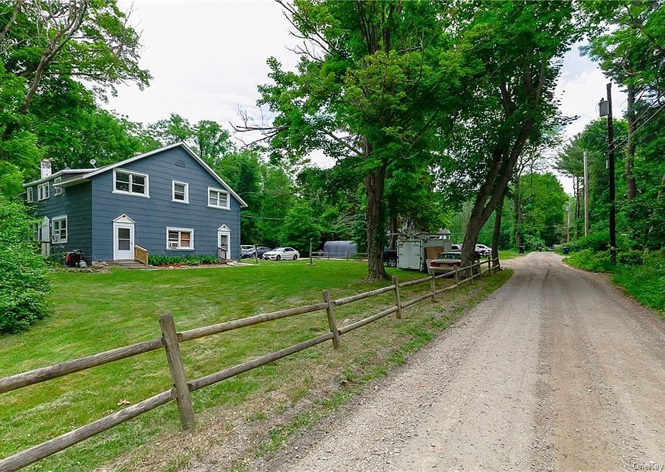 1st image of 15 Johnson Ln