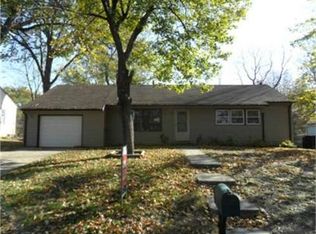 701 N 80th Pl, Kansas City, KS 66112