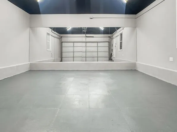 54 Lawton Avenue image 4 of 26