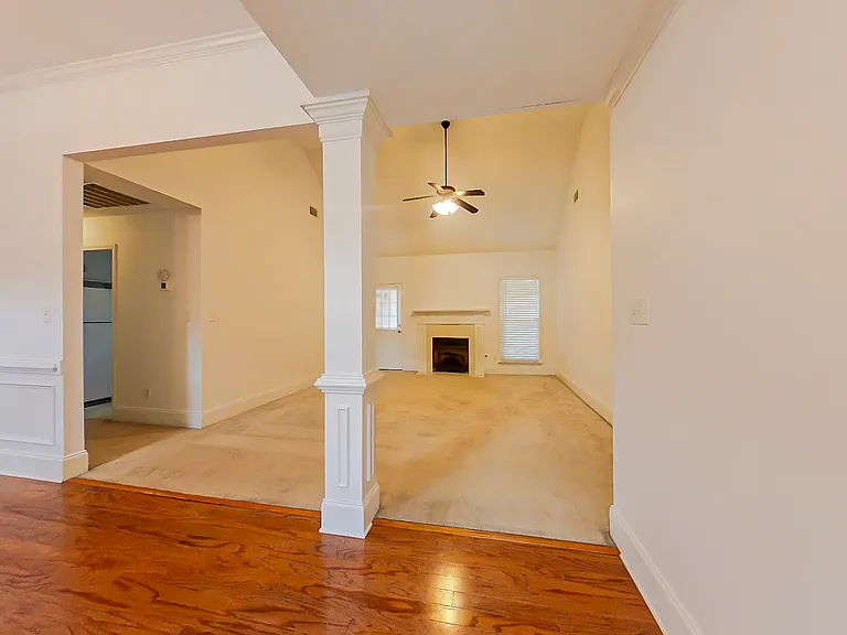 573 Great Fls — Photo 2