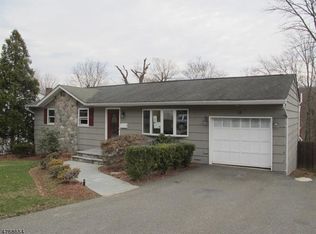 19 Linmor Ave, Newton, NJ 07860