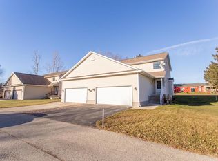 1415 2nd St #2, New Glarus, WI 53574