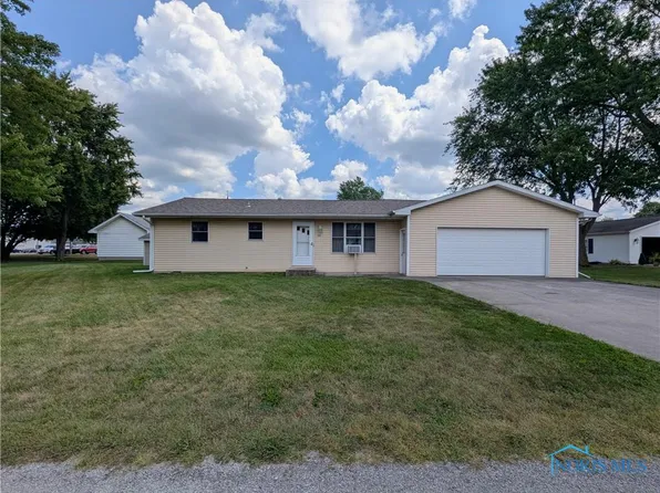 206 Pleasant St, Archbold, OH 43502