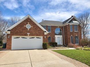 6177 Brittany Ct, Gurnee, IL 60031