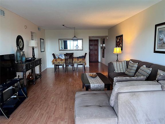 3rd image of 3150 N Palm Aire Dr APT 909