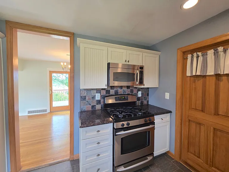15 Carpender Rd — Photo 9