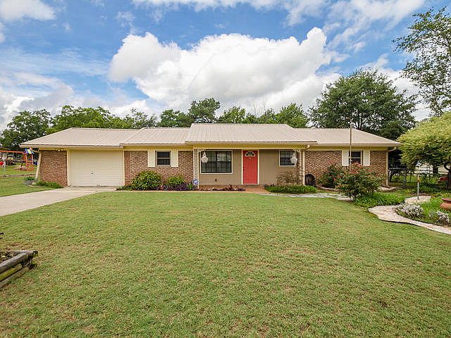 1st image of 2913 Doral Dr