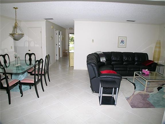 5th image of 5065 Vivienda Way