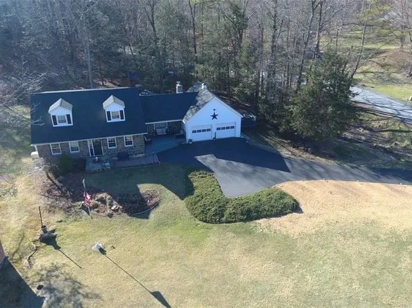 19 Bluestone Park Road, Saugerties, NY 12477