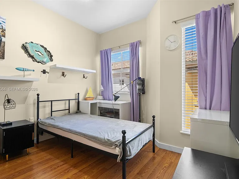 18413 NE 27th Ct #18413 — Photo 30