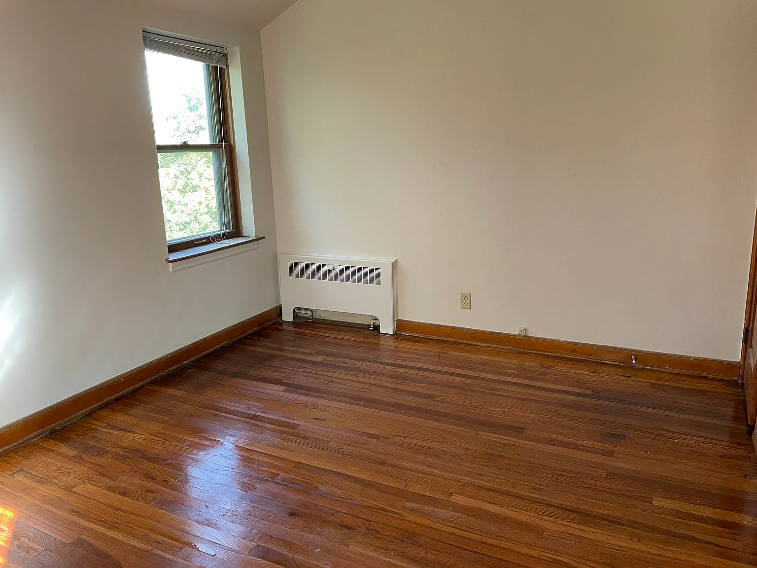 1 bed, 800 sqft, $1,025 — Photo 3