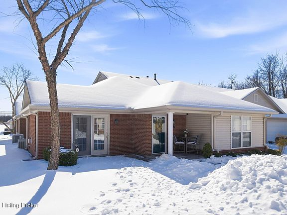 3rd image of 9231 Hawthorne Pointe Dr