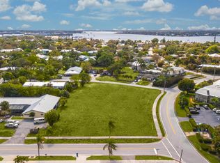 933-943 NW Spruce Ridge Dr, Stuart, FL 34994