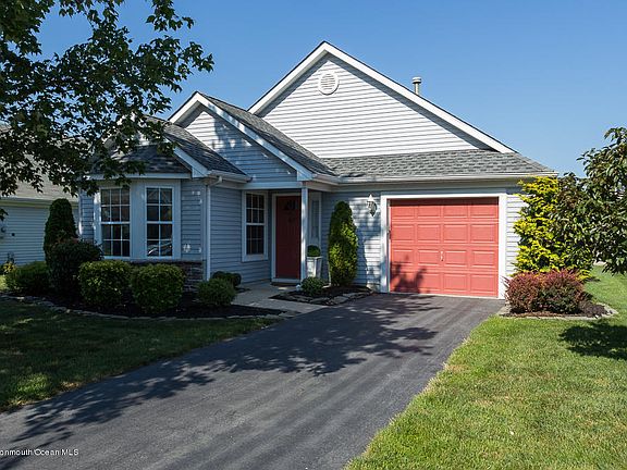 2nd image of 2700 Rockport Ln