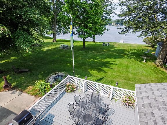 3rd image of 7803 Lakeshore Dr