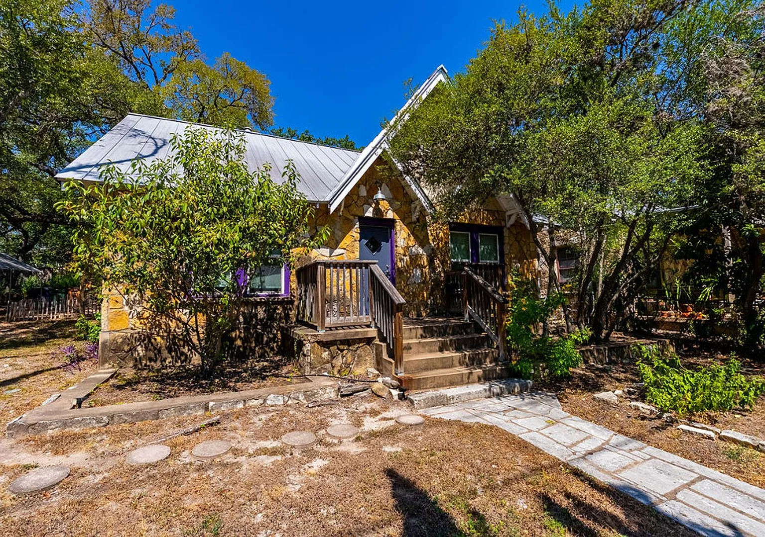 2 bedroom, 1 bathroom home in The Heart of Austin! — Photo 3