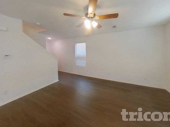 2nd image of 2406 Carlow Ln