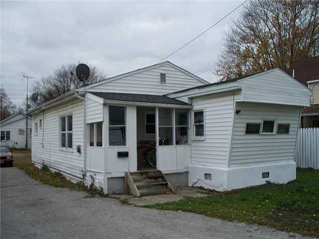 1st image of 203.5 S Main St