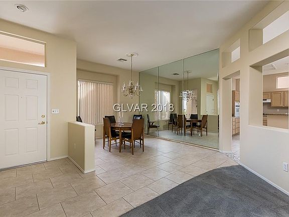 2nd image of 10408 Willamette Pl