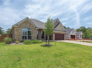 3553 Foxcroft Path, Bryan, TX 77808