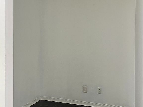 5th image of 73 King William Cres #906