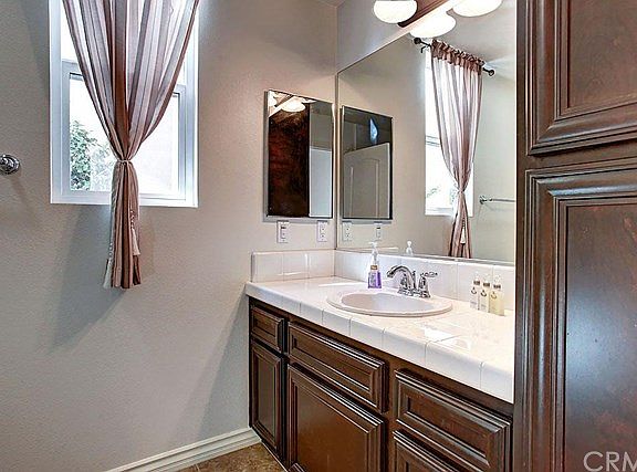 5th image of 20505 Gordon Pl