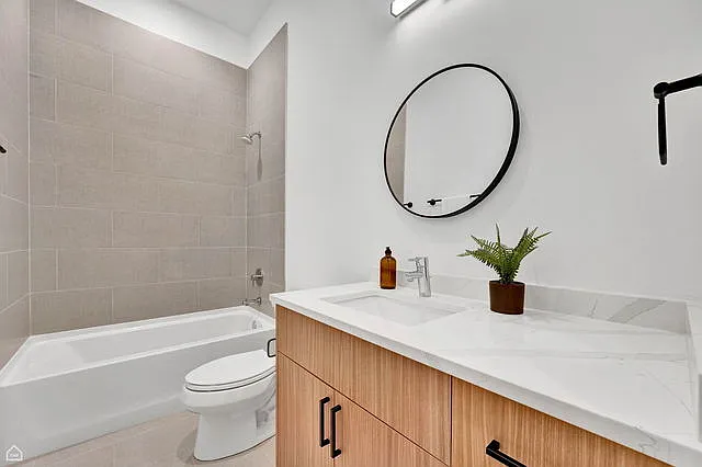 1606 W Hastings St #301 — Photo 15
