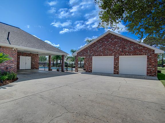double garage and pool house