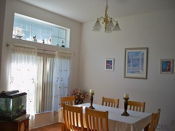 3rd image of 9 Zeidler Pl