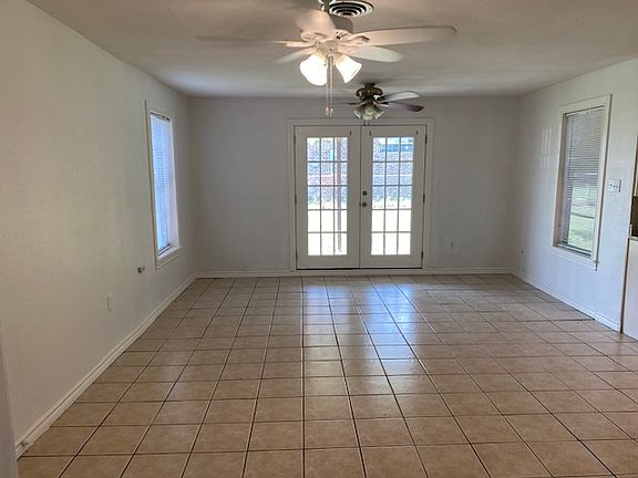 5th image of 410 N Lydia St