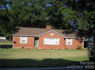 9007 Beatties Ford Rd, Huntersville, NC 28078