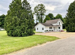 1305 Lockwood St, Sturgis, MI 49091