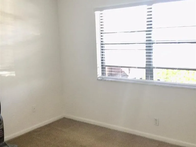 9233 SW 8th St #110 — Photo 10