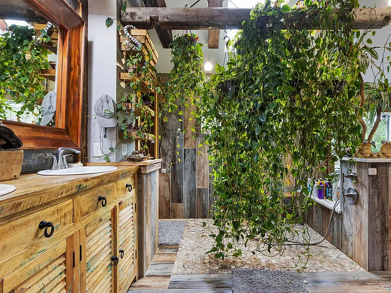210 Washington St — Photo 12